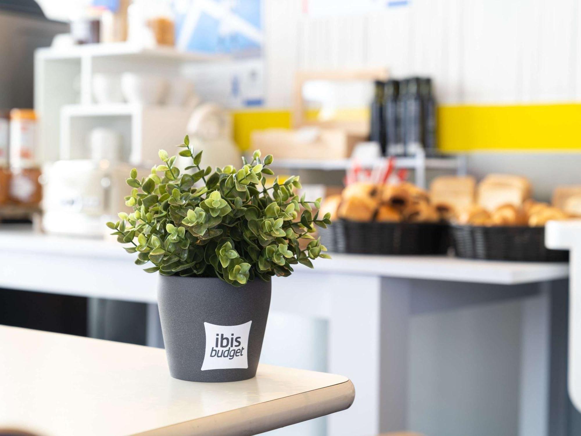 Ibis Budget Madrid Centro Las Ventas Екстериор снимка