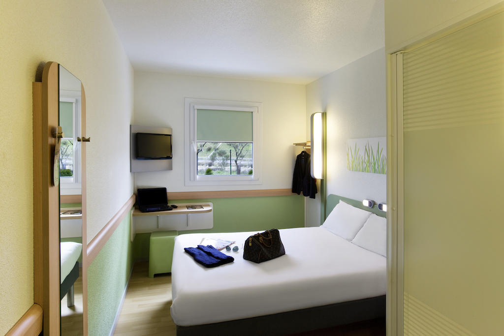 Ibis Budget Madrid Centro Las Ventas Стая снимка