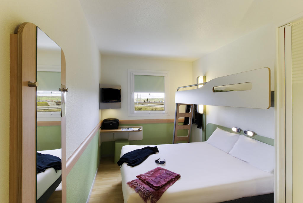 Ibis Budget Madrid Centro Las Ventas Стая снимка